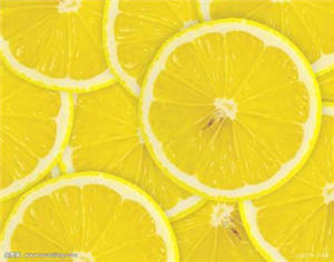 柠檬片泡水的功效和作用 这些副作用一定不能忽视