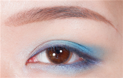 Dior夏季限量眼影 夏日里的一抹蓝